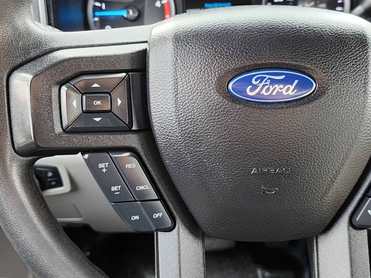 Ford Super Duty F-350 DRW  2017