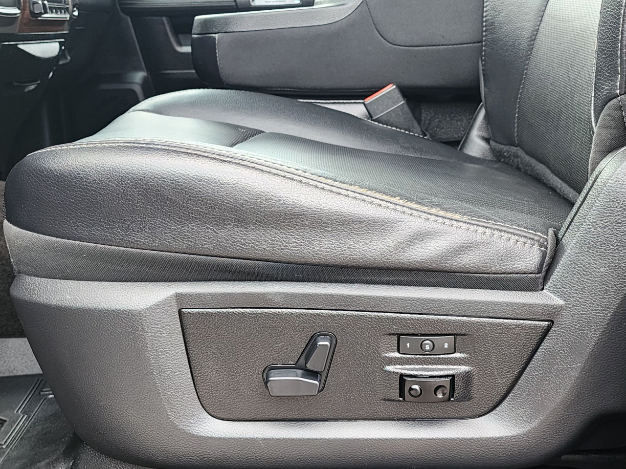 RAM 2500 Laramie Crew Cab 4WD 2017