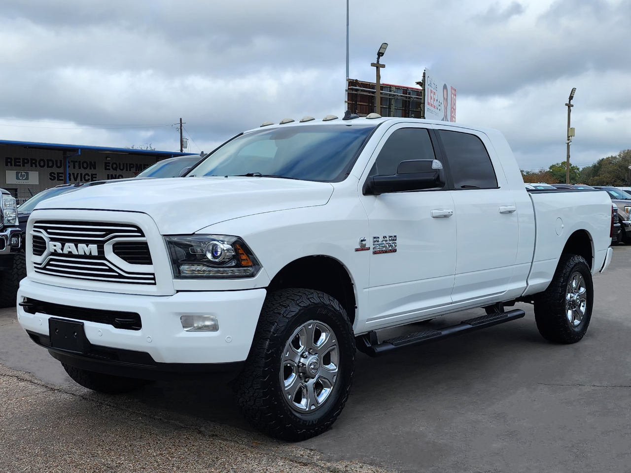 RAM 2500 Laramie Mega Cab 4WD 2018