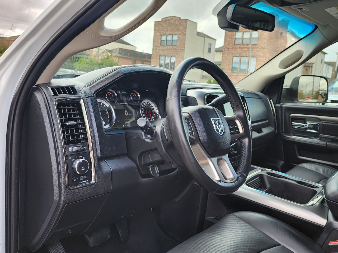 RAM 2500 Laramie Mega Cab 4WD 2018