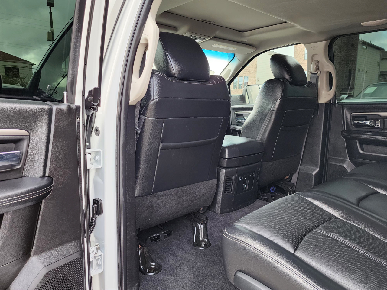 RAM 2500 Laramie Mega Cab 4WD 2018