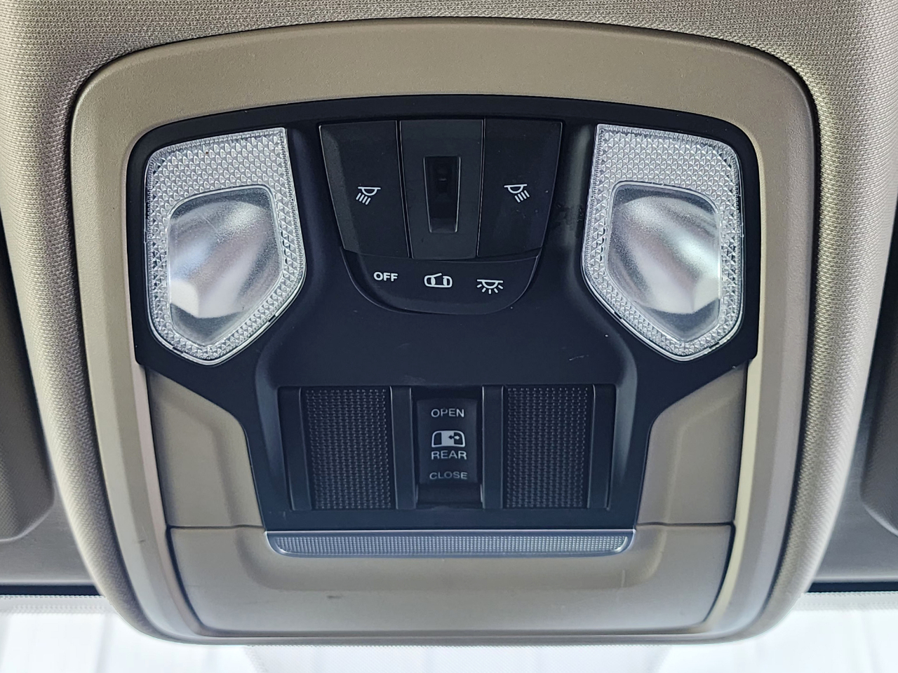 RAM 2500 Tradesman Crew Cab 4WD 2019