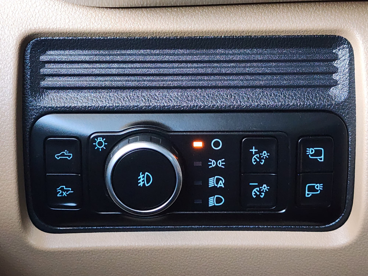 Ford Super Duty F-350 DRW  2025