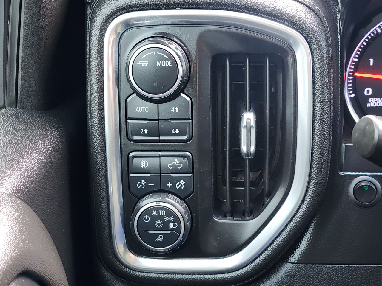 Chevrolet Silverado 2500HD LTZ Crew Cab 4WD 2020