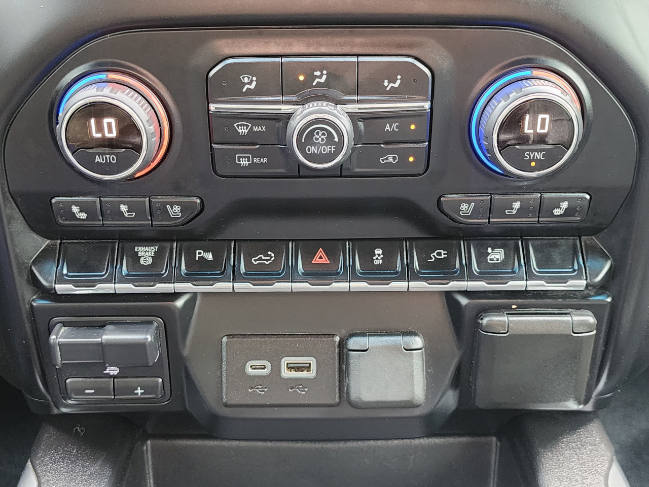 Chevrolet Silverado 2500HD LTZ Crew Cab 4WD 2020