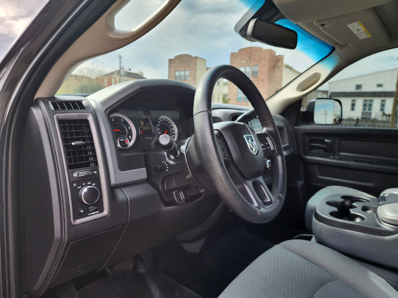 RAM 2500 Tradesman Crew Cab 4WD 2017