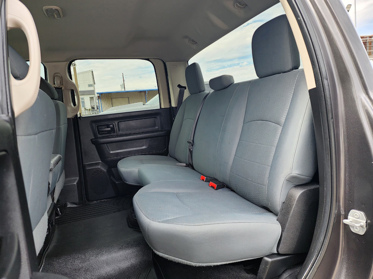 RAM 2500 Tradesman Crew Cab 4WD 2017