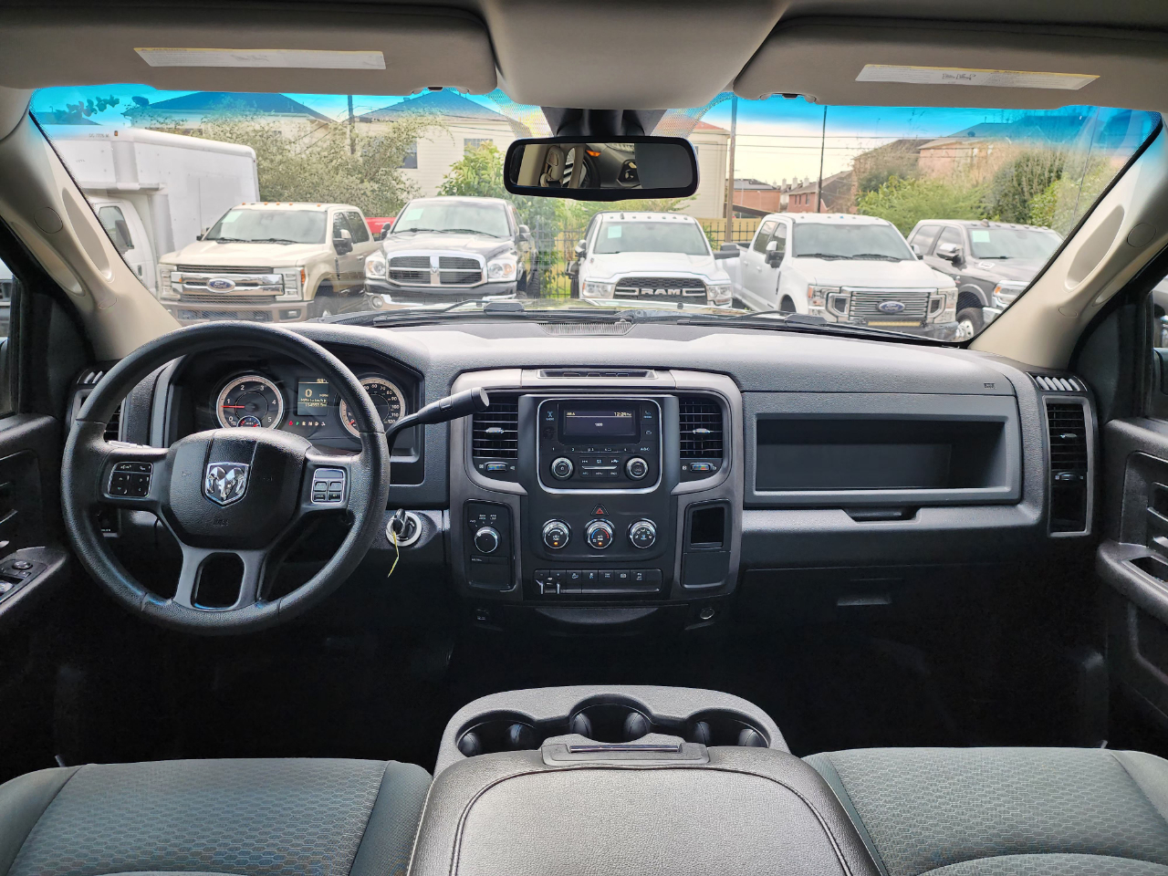 RAM 2500 Tradesman Crew Cab 4WD 2017