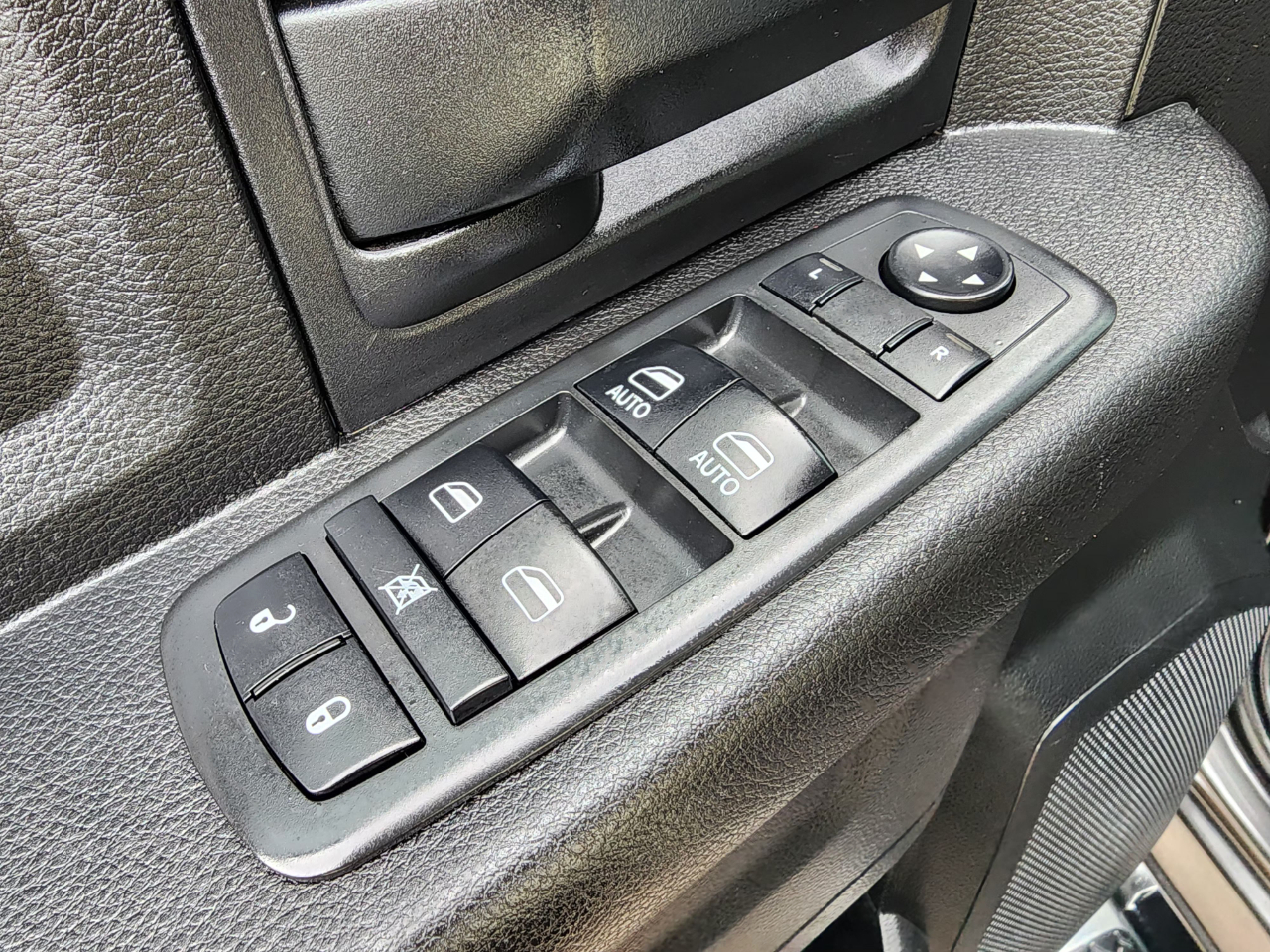 RAM 2500 Tradesman Crew Cab 4WD 2017