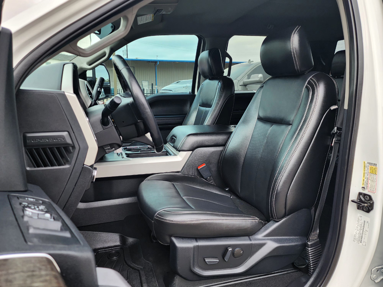 Ford Super Duty F-350 DRW  2021