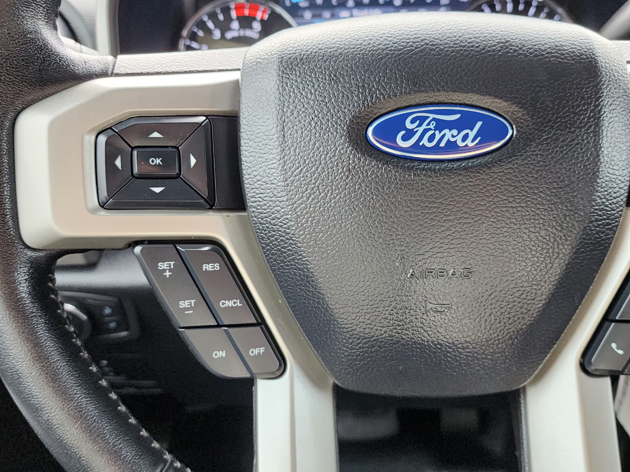 Ford Super Duty F-350 DRW  2021