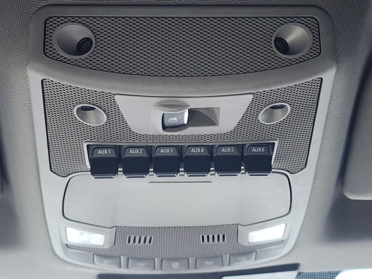 Ford Super Duty F-350 DRW  2021