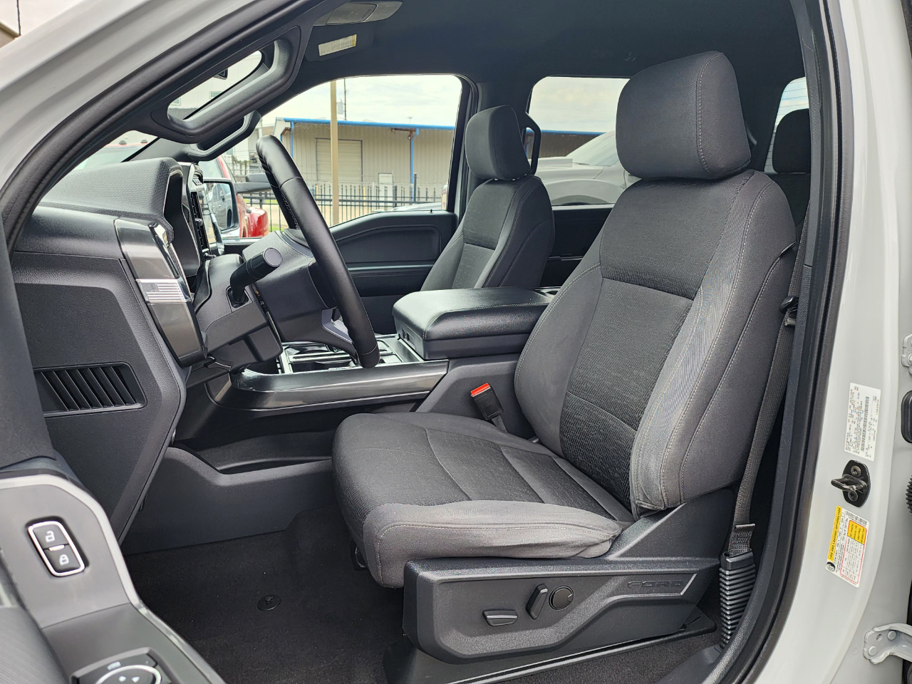 Ford F-150 XLT SuperCrew 4WD 2023