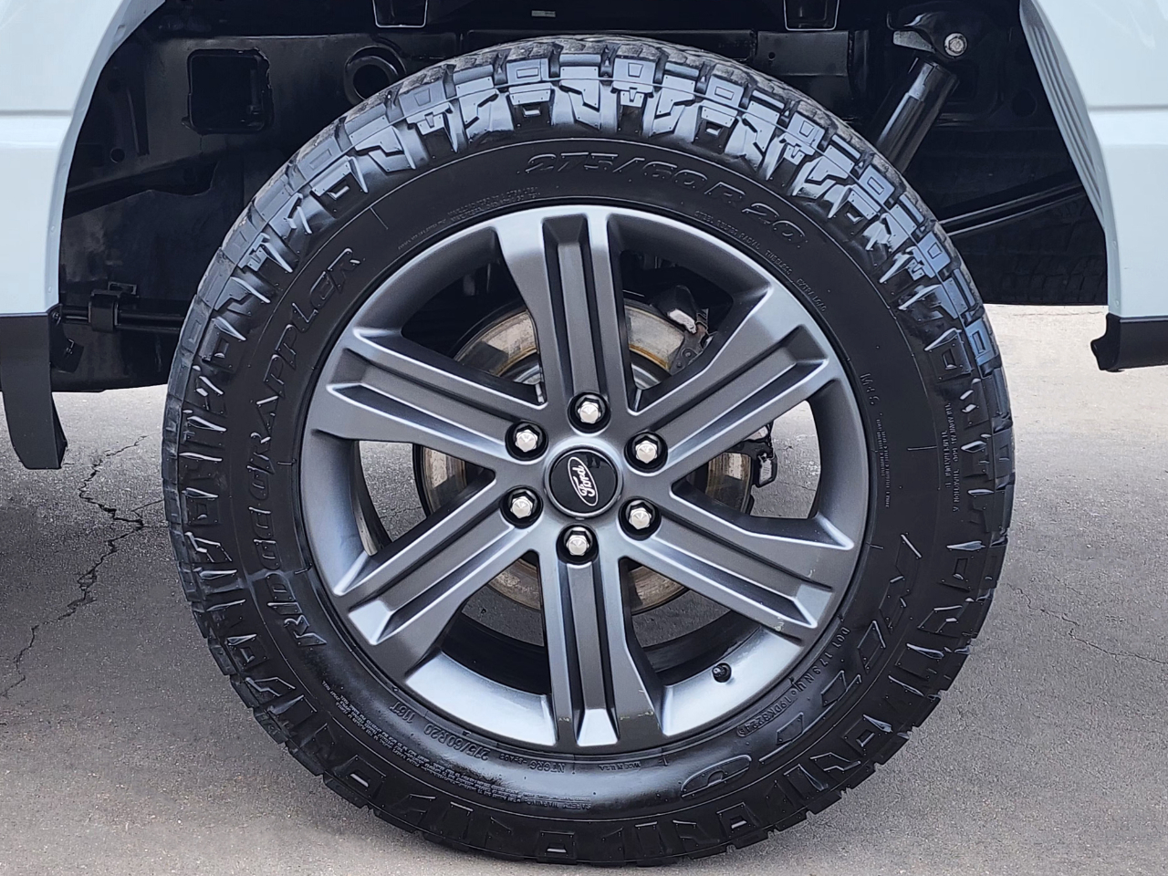 Ford F-150 XLT SuperCrew 4WD 2023