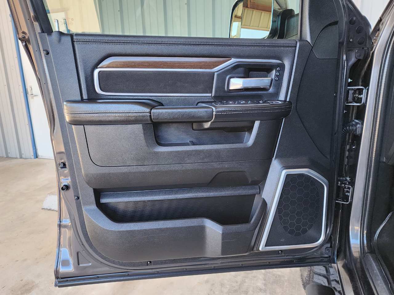 RAM 2500 Laramie Crew Cab 4WD 2022