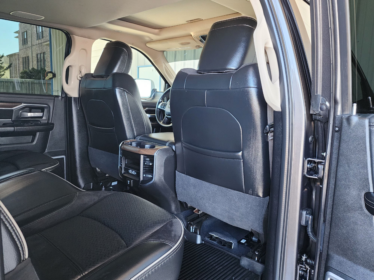 RAM 2500 Laramie Crew Cab 4WD 2022