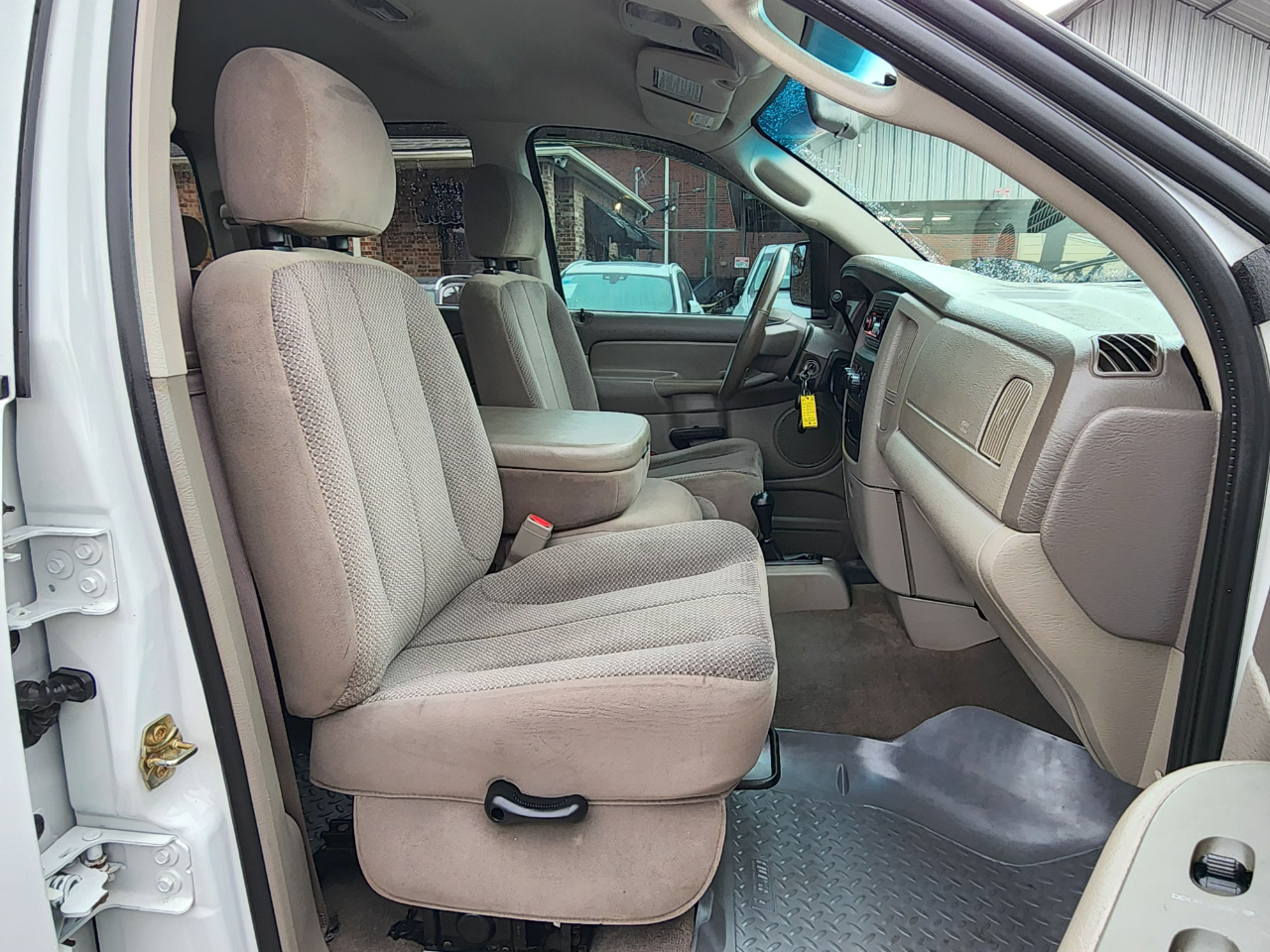 Dodge Ram 2500 SLT Quad Cab 4WD 2005