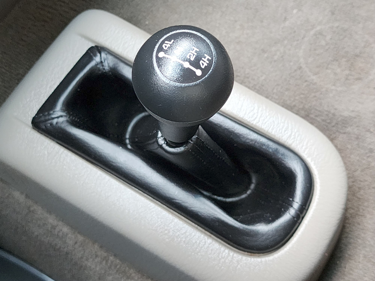 Dodge Ram 2500 SLT Quad Cab 4WD 2005