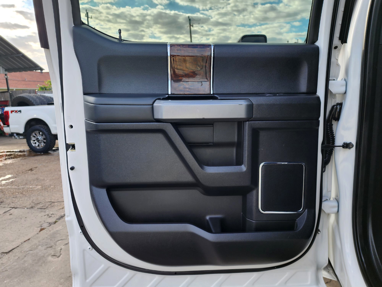 Ford Super Duty F-250 SRW  2017