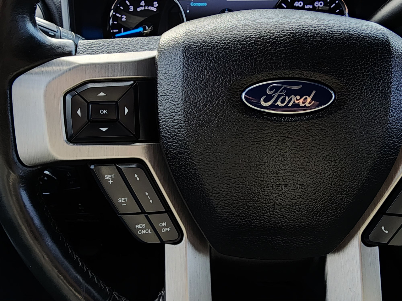 Ford Super Duty F-250 SRW  2017