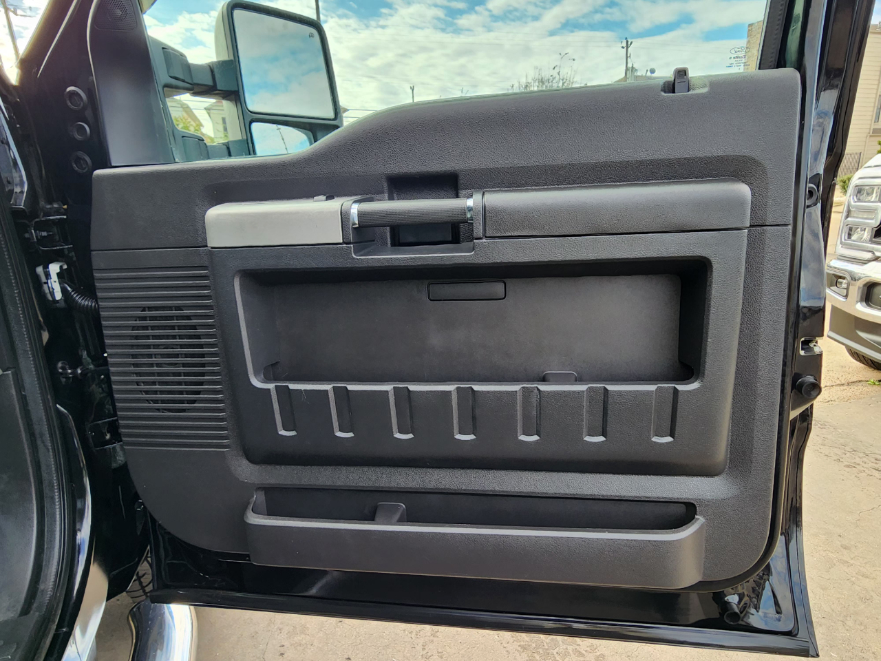 Ford Super Duty F-350 DRW  2013