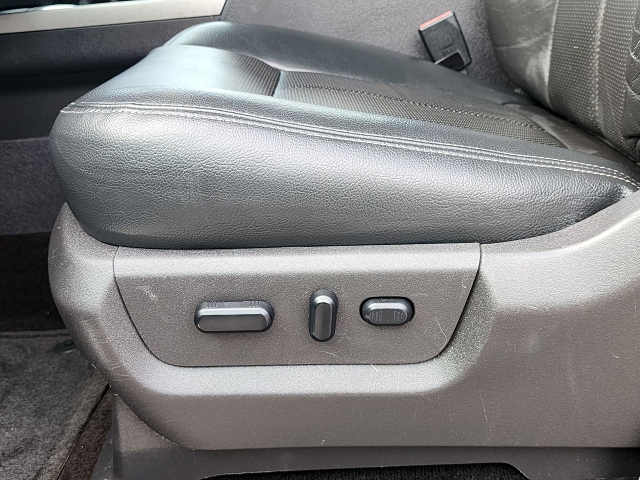 Ford Super Duty F-350 DRW  2013