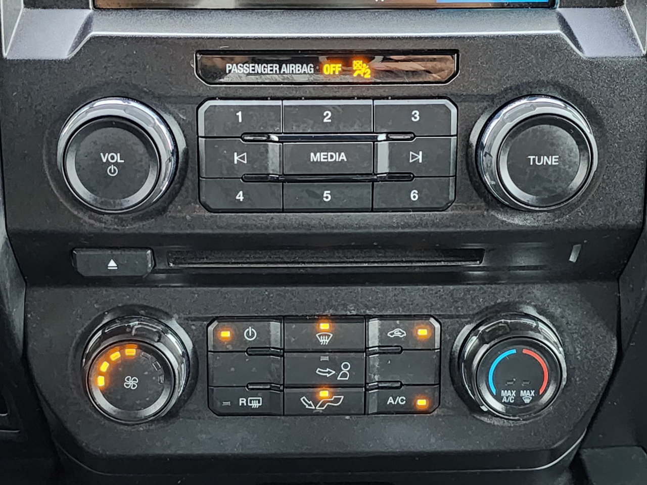 Ford F-150 STX SuperCrew 4WD 2018