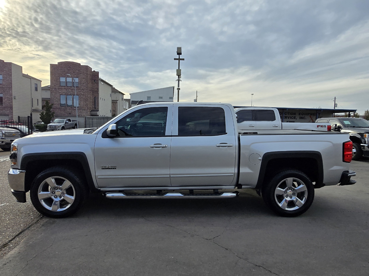 Chevrolet Silverado 1500 LT Crew Cab 2WD 2018