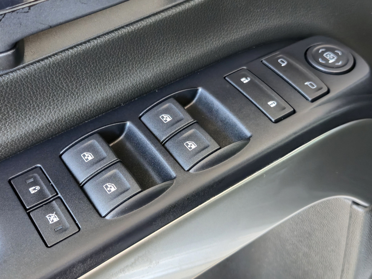 Chevrolet Silverado 1500 LT Crew Cab 2WD 2018