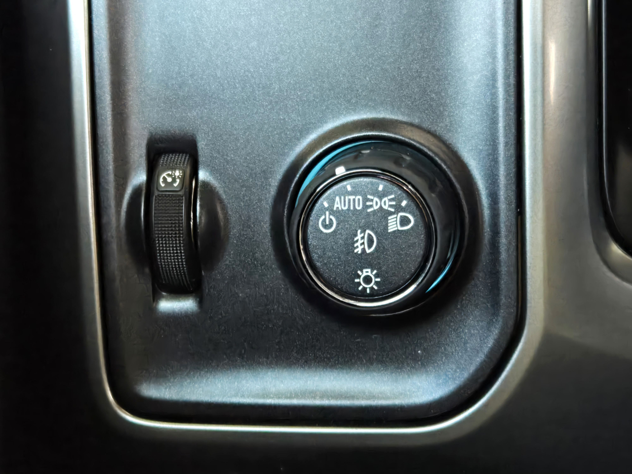 Chevrolet Silverado 1500 LT Crew Cab 2WD 2018