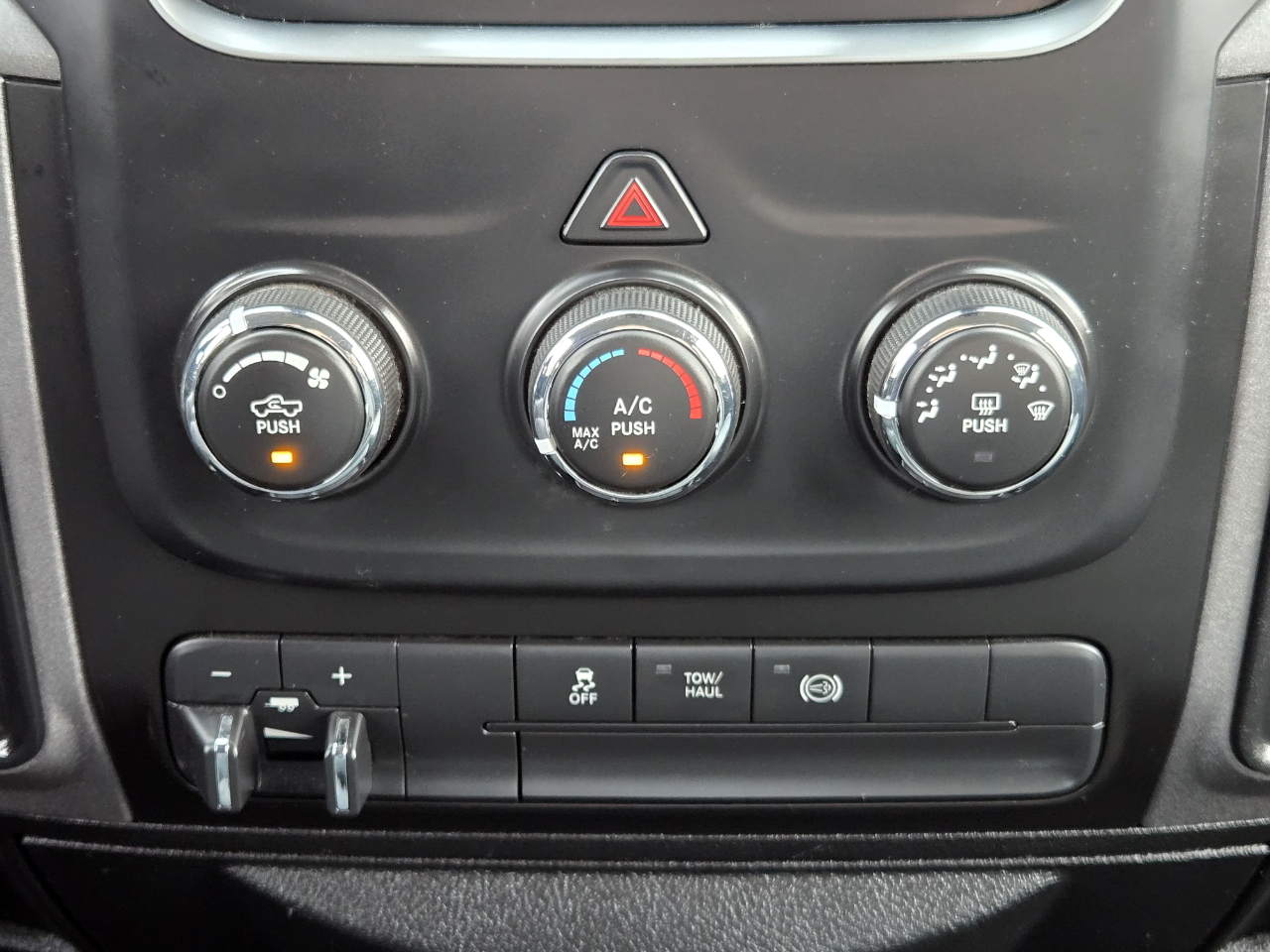 RAM 2500 Tradesman Crew Cab 4WD 2018