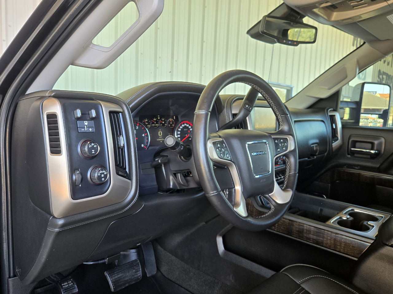 GMC Sierra 2500HD available WiFi  2015