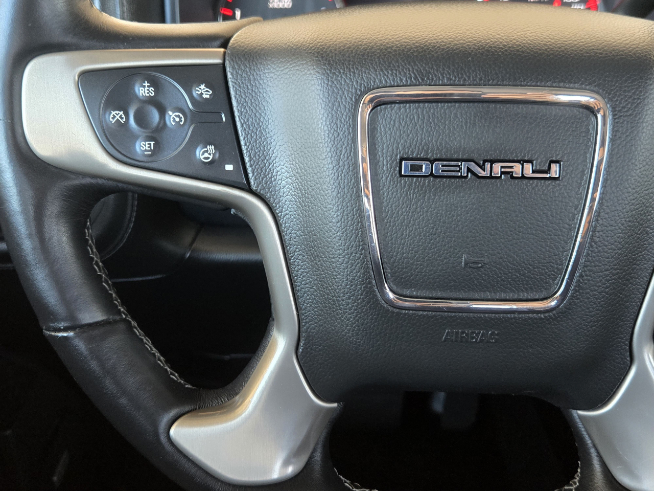 GMC Sierra 2500HD available WiFi  2015