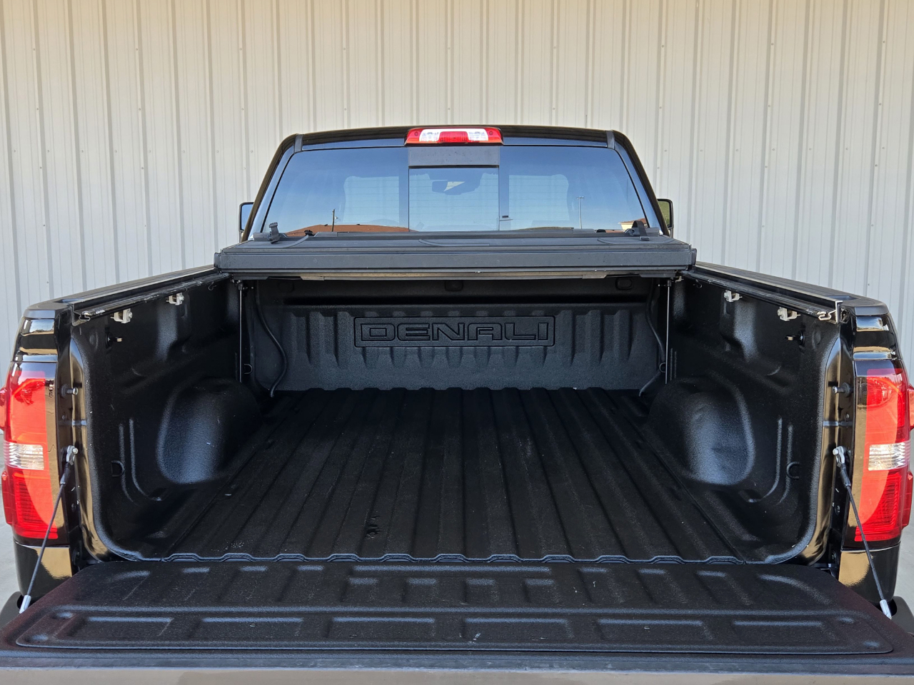 GMC Sierra 2500HD available WiFi  2015