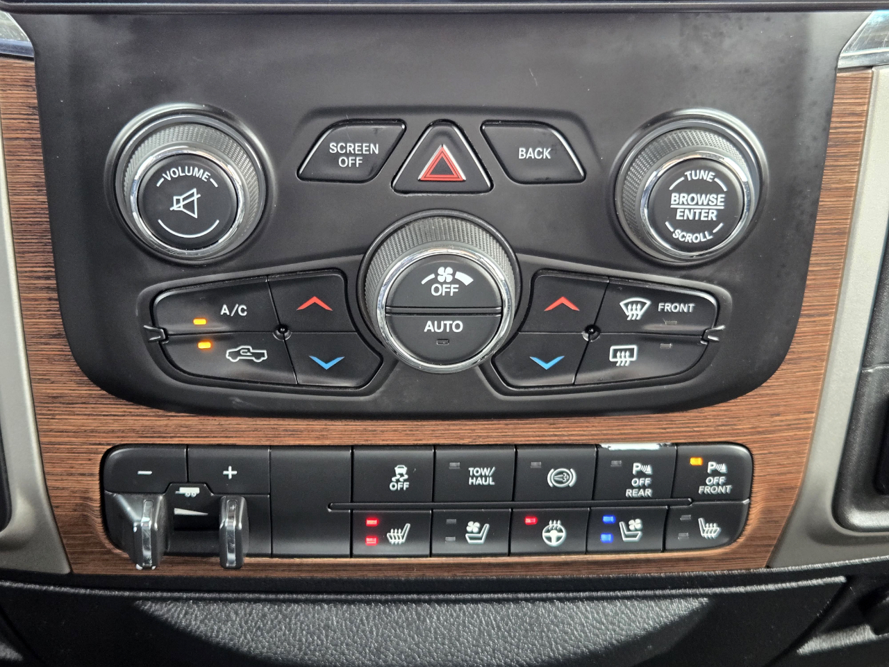 RAM 2500 Laramie Crew Cab 4WD 2017