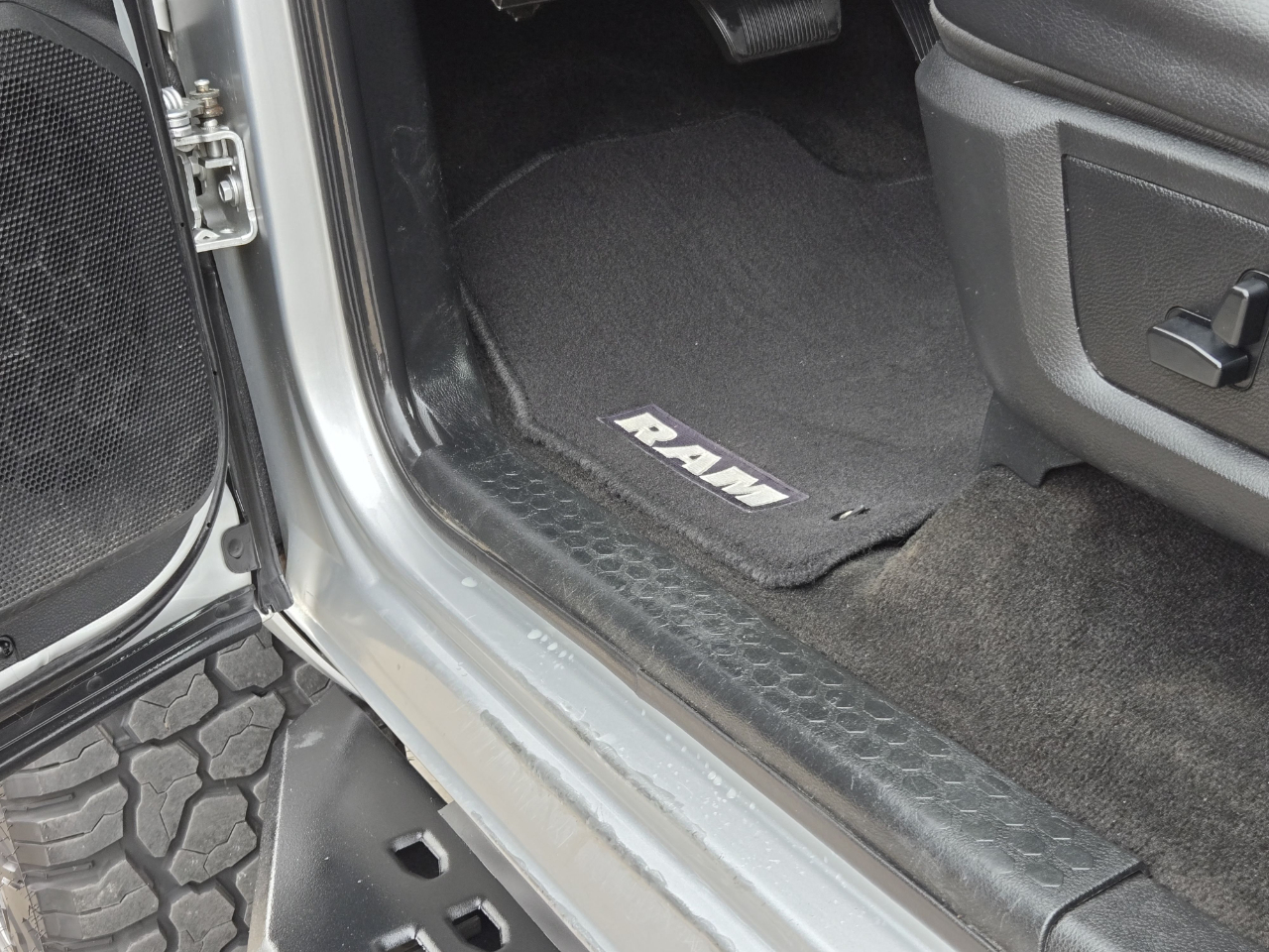 RAM 2500 Laramie Crew Cab 4WD 2017