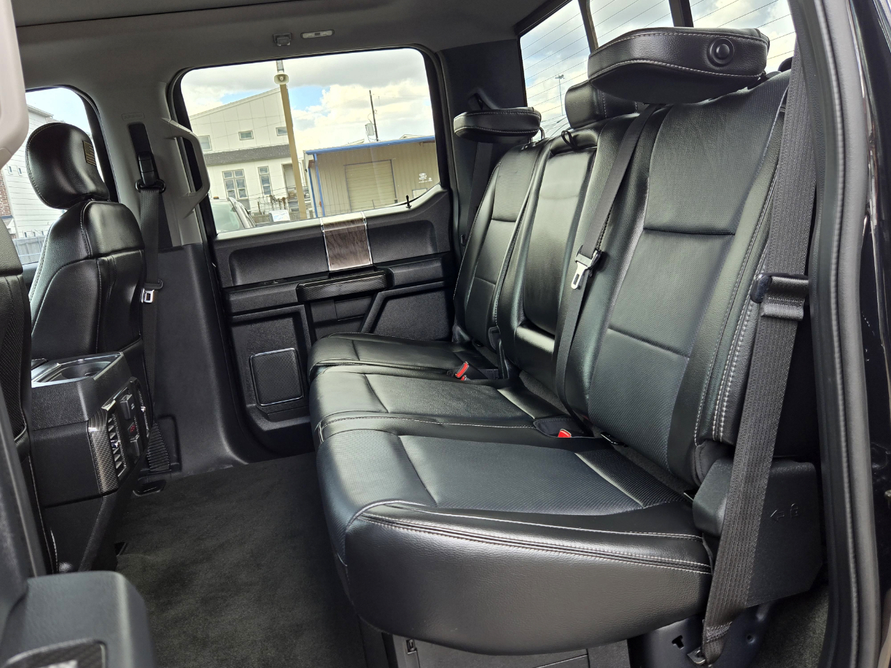 Ford Super Duty F-350 DRW  2017