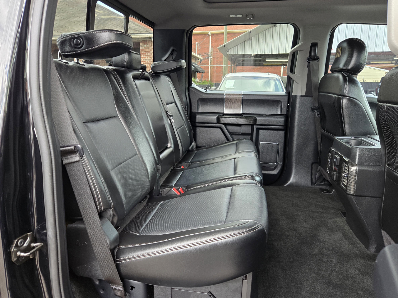 Ford Super Duty F-350 DRW  2017