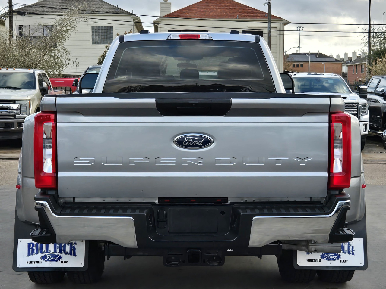 Ford Super Duty F-350 DRW  2024