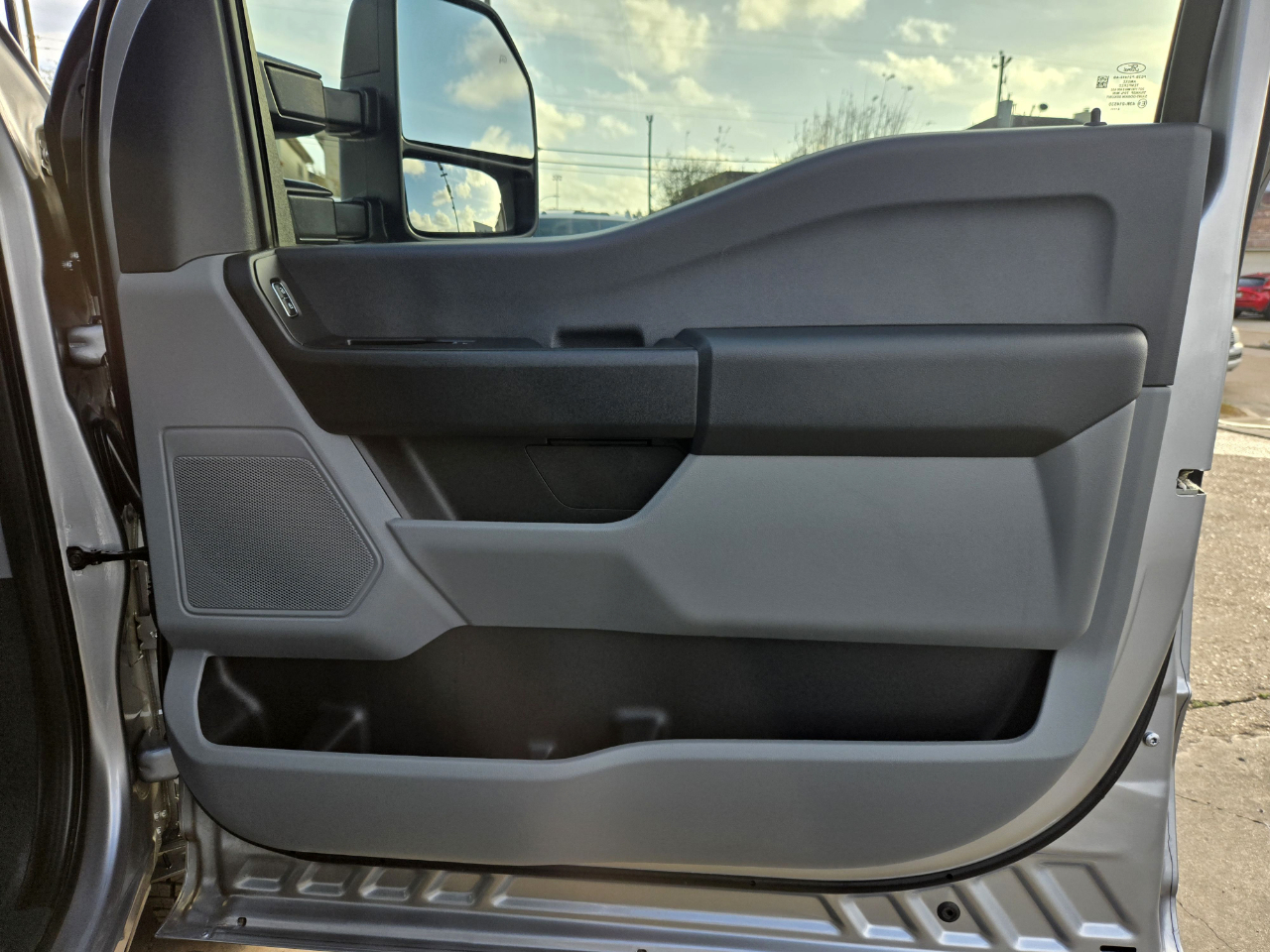 Ford Super Duty F-350 DRW  2024