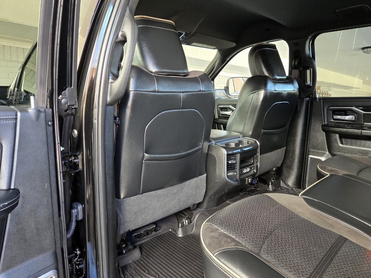 RAM 2500 Laramie Crew Cab 4WD 2022