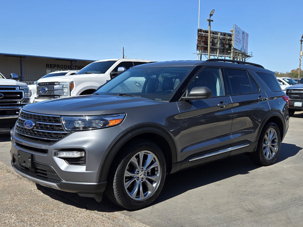 Ford Explorer XLT RWD 2022