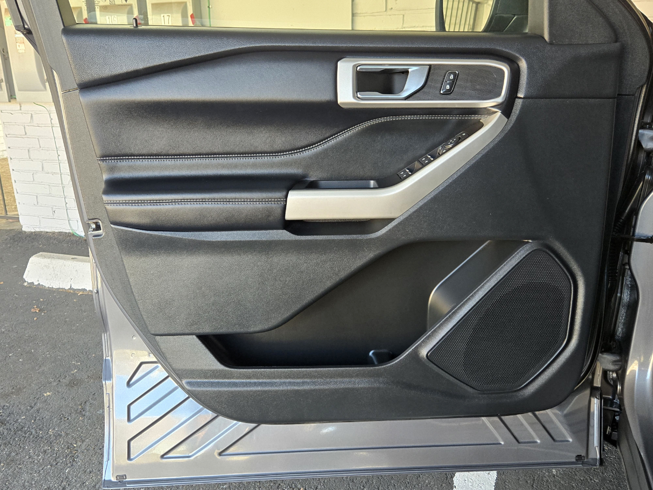 Ford Explorer XLT RWD 2022