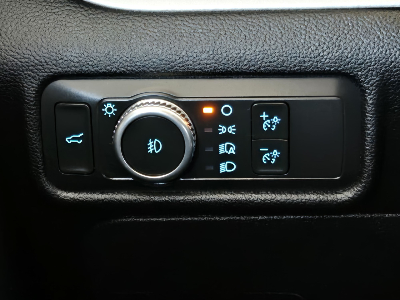 Ford Explorer XLT RWD 2022