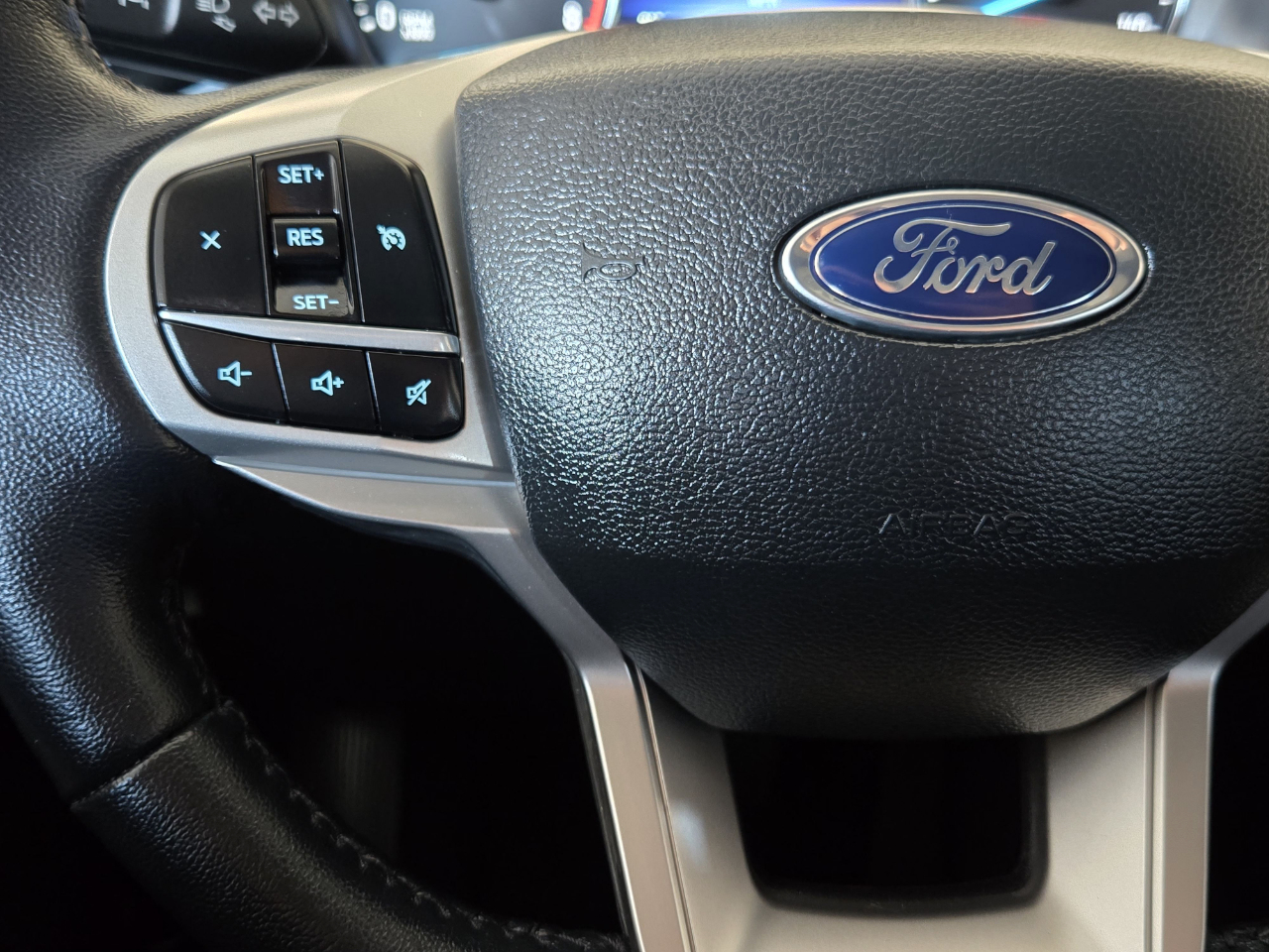 Ford Explorer XLT RWD 2022