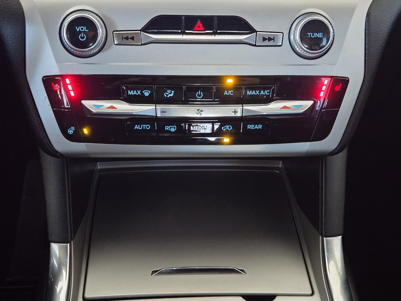 Ford Explorer XLT RWD 2022