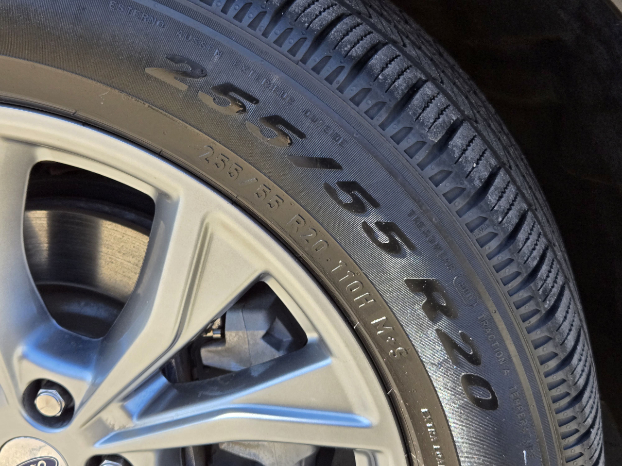 Ford Explorer XLT RWD 2022