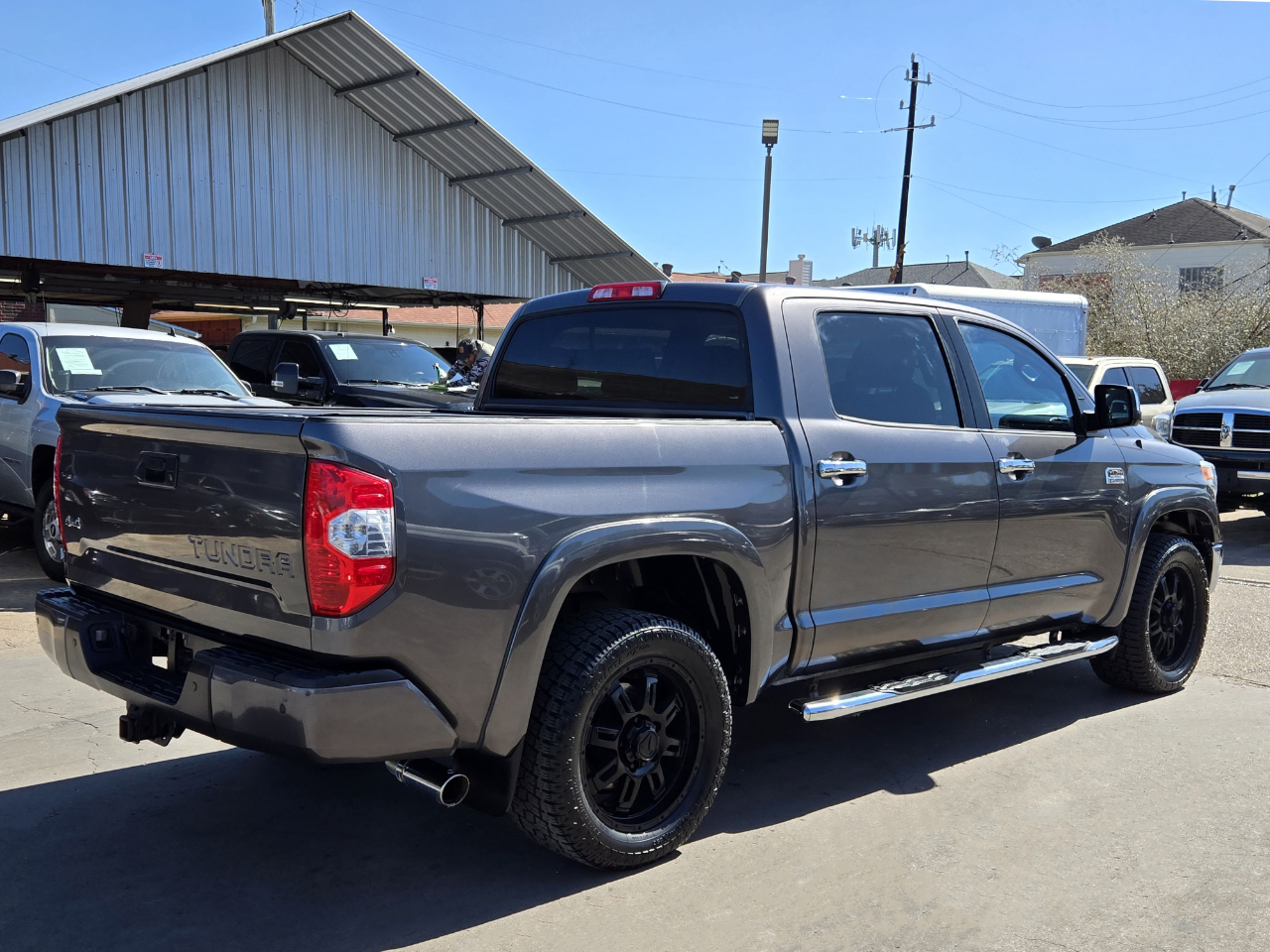 Toyota Tundra  2016