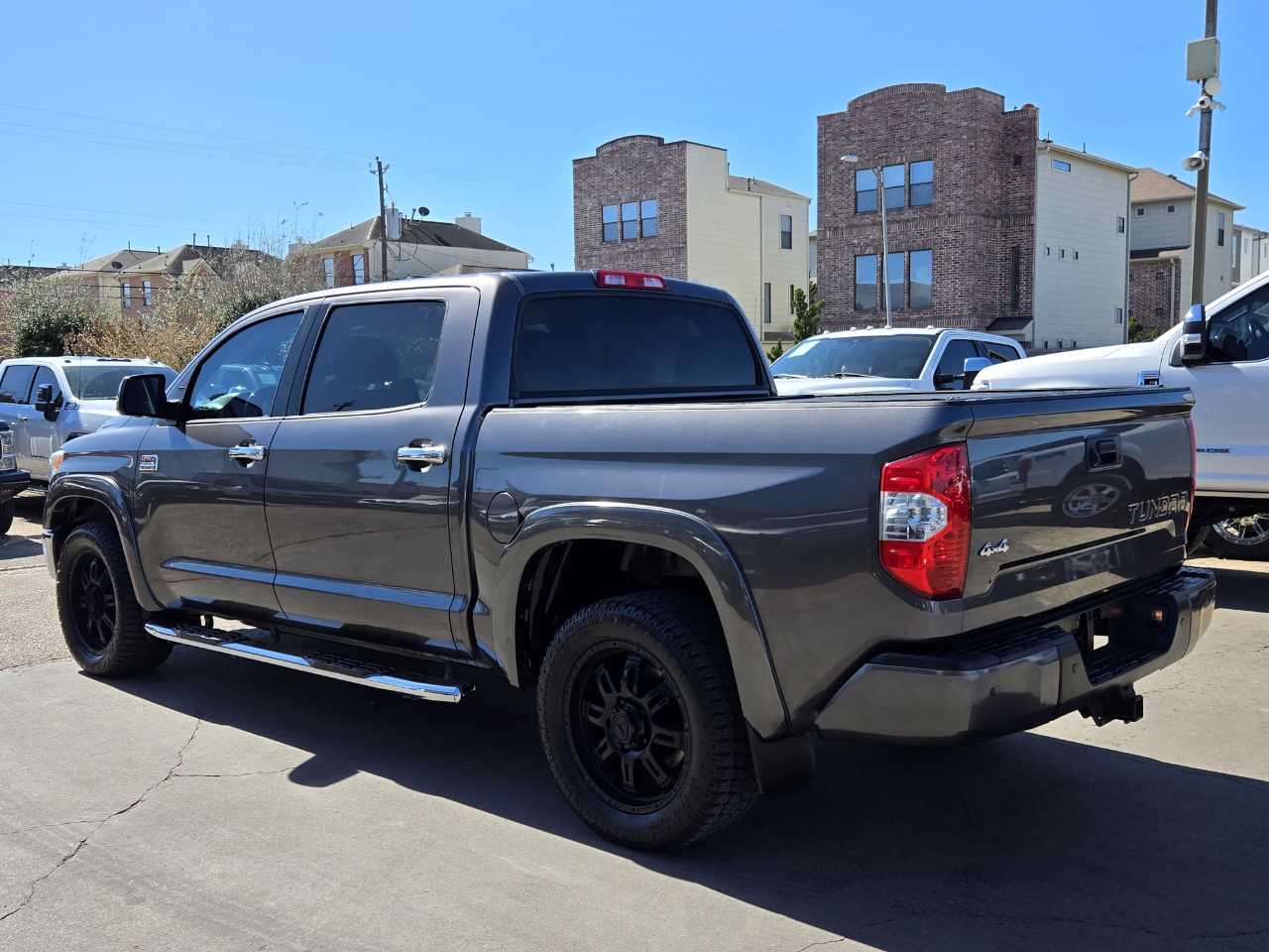 Toyota Tundra  2016