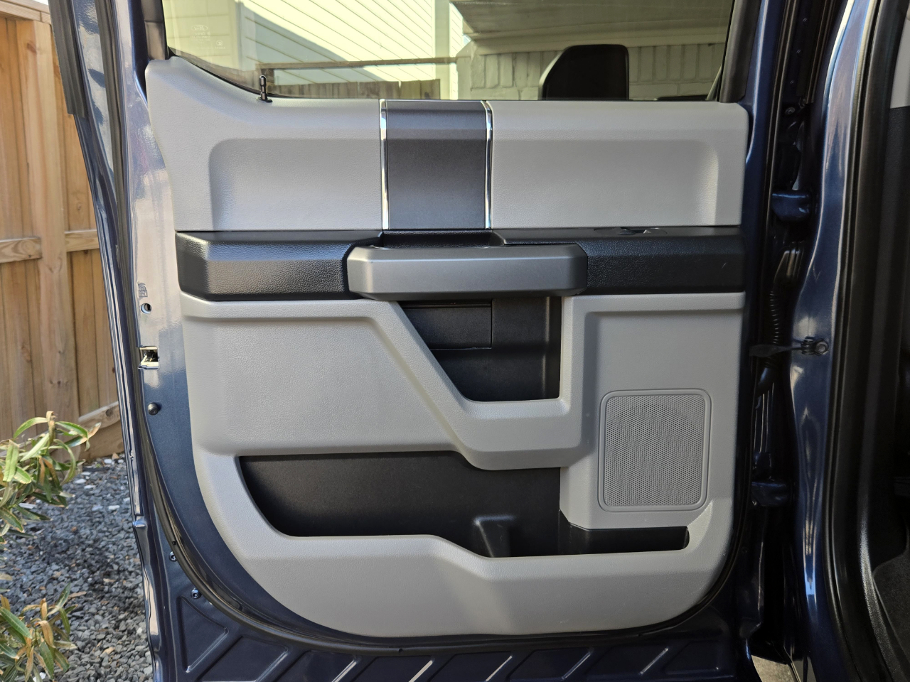 Ford Super Duty F-350 SRW  2017